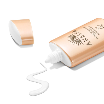 kem chong nang shiseido anessa perfect uv sunscreen mild milk mau vang review