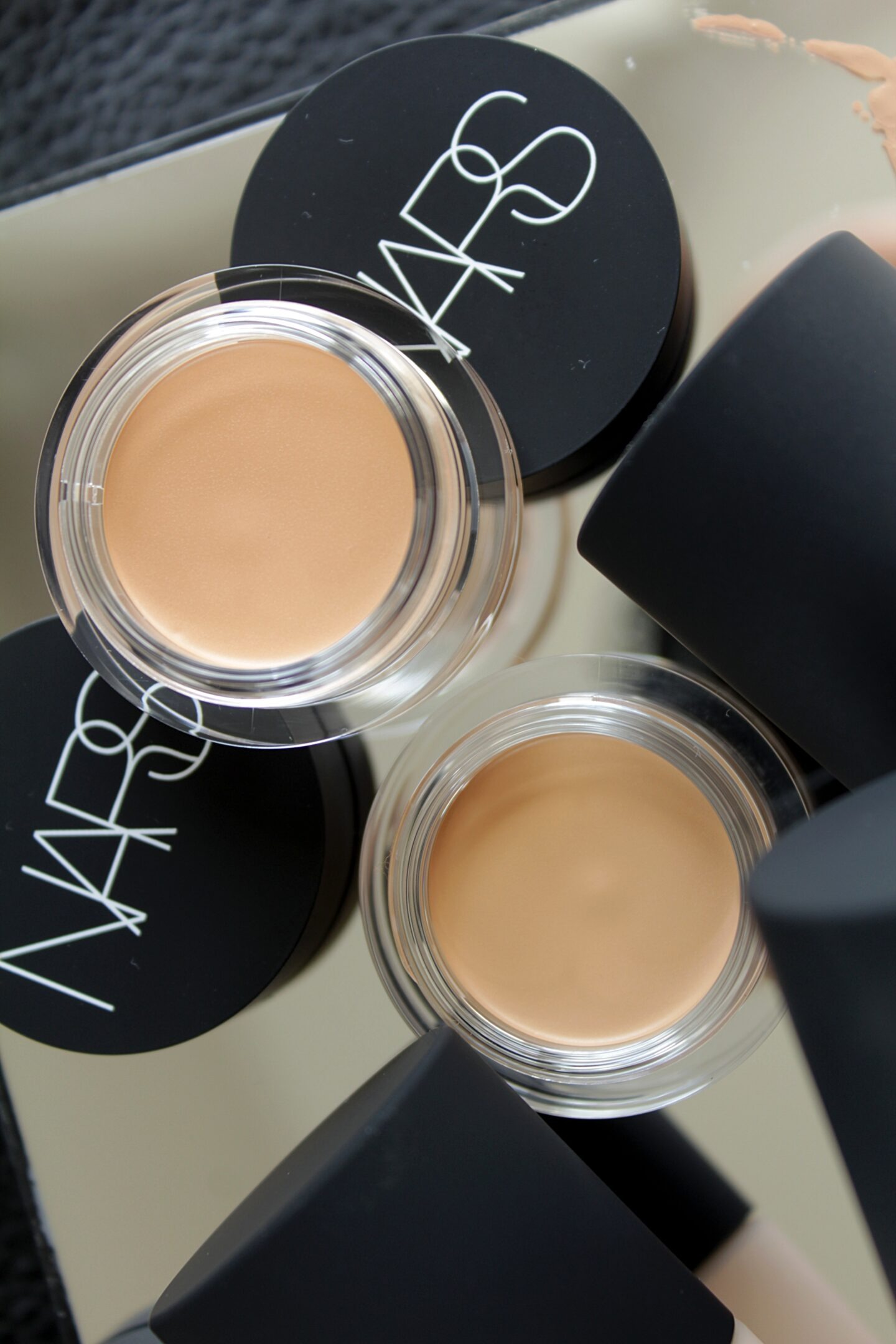 cach dung che khuyet diem nars soft matte complete concealer dang hu review